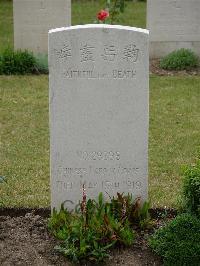 Fosse No.10 Communal Cemetery Extension Sains-En-Gohelle - Che Tso Cheng, 